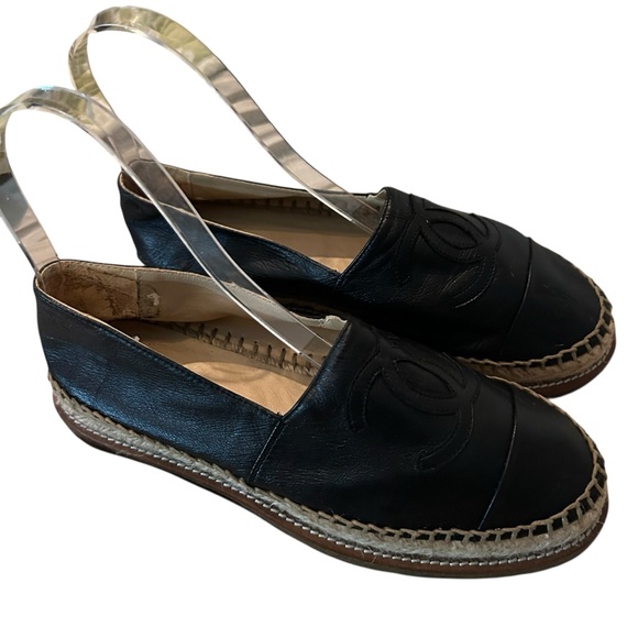 Chanel Interlocking C’s Black Leather Espadrilles Classic Minimaliste Sz 38/7.5. - Picture 3 of 10